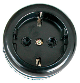 Broco Electrical - Socket Outlet with Earth